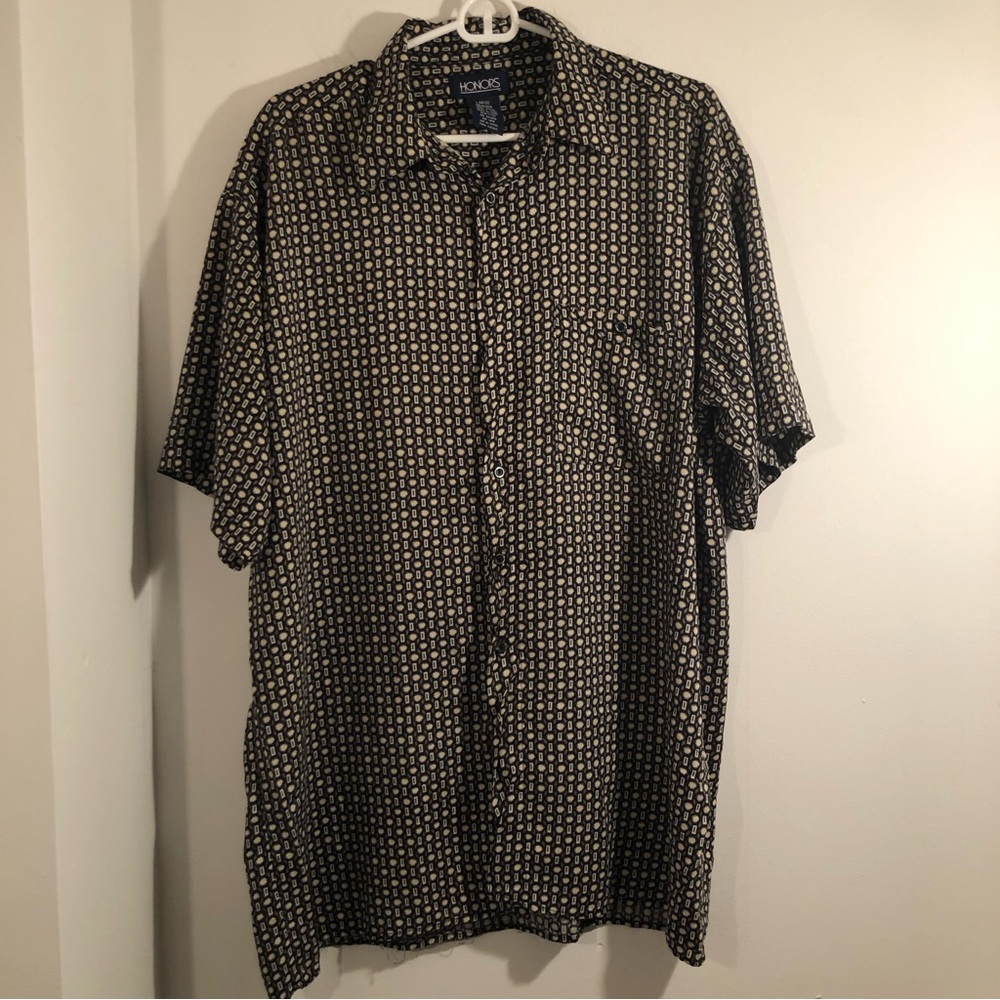 Honors  Button down Shirt short sleeve Men’s L 100% Rayon Tan Black Brown